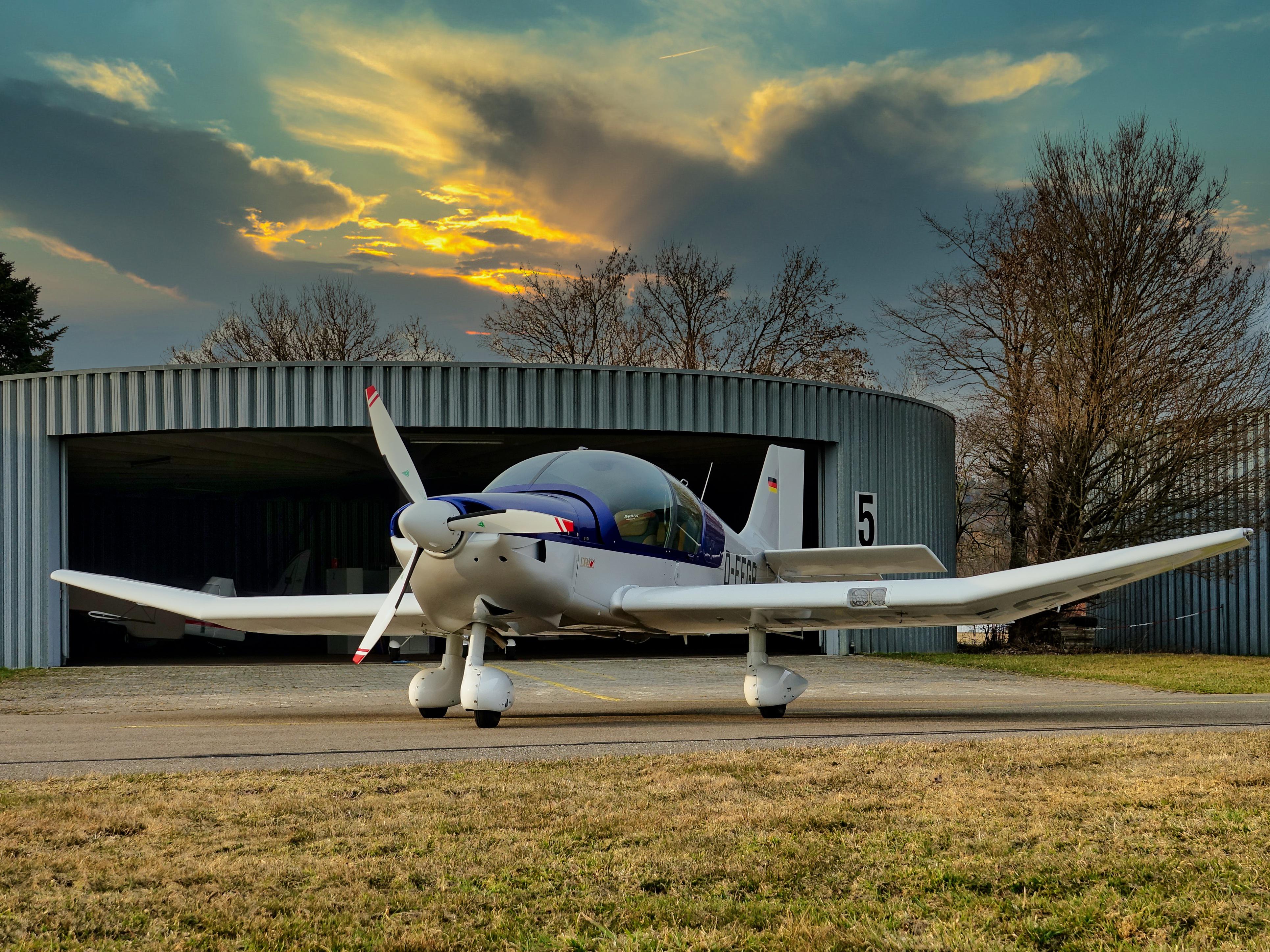 Hangar 2